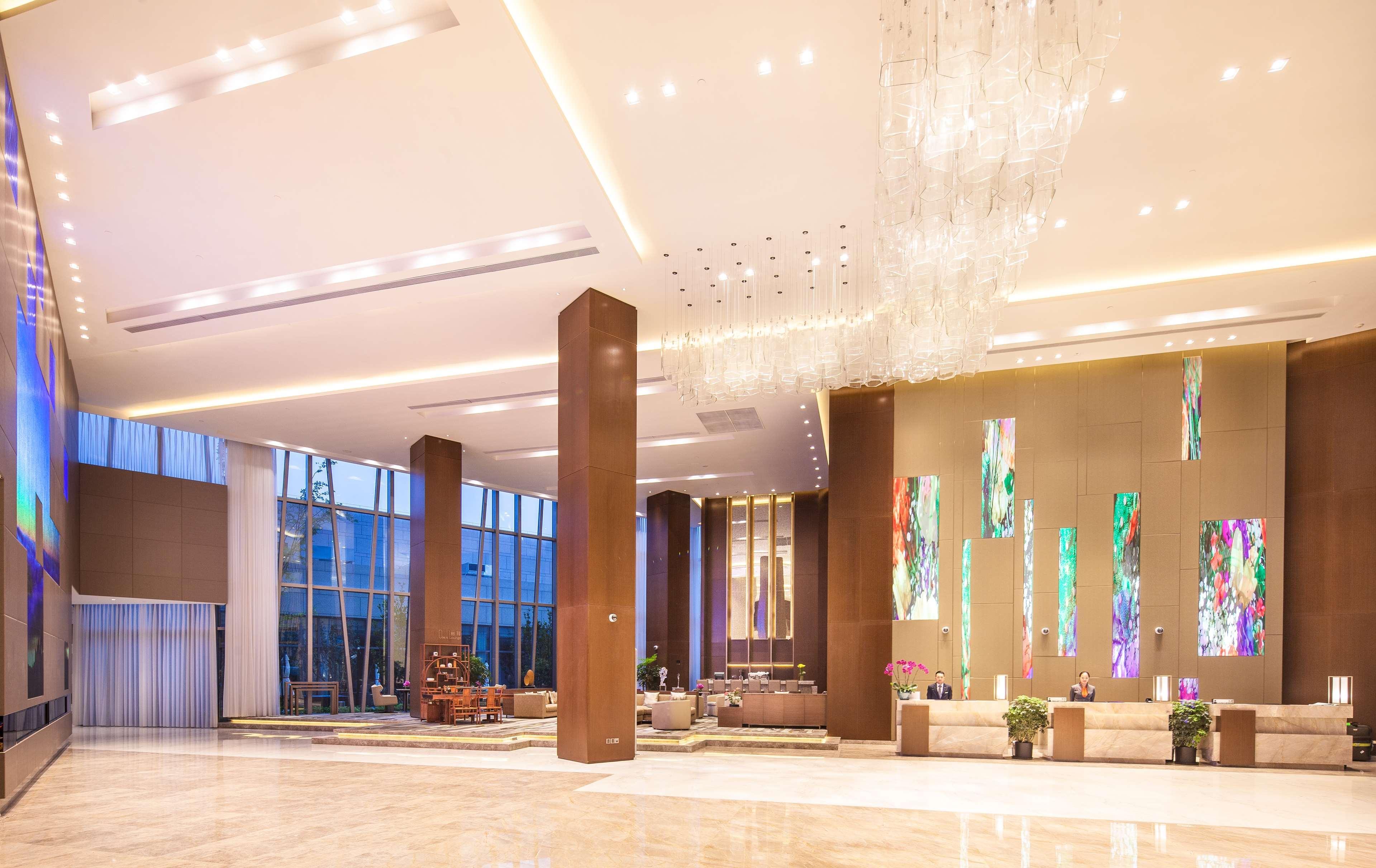 Radisson Exhibition Center Шанхай Экстерьер фото